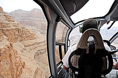 《黑神话：悟空》杨奇：原以为销量最多500万 品质仅达到预期的70%